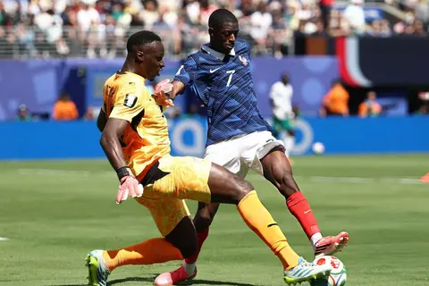 جنون اللحظات الأخيرة.. فرنسا تنجو من فخ السنغال بثلاثية في ضربة البداية بكأس العالم